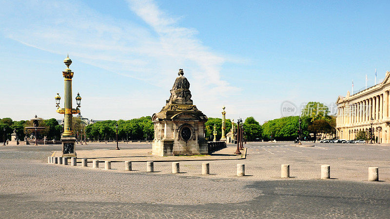 在欧洲，协和式广场(Place de la Concorde)在冠状病毒疫情期间空无一人。
